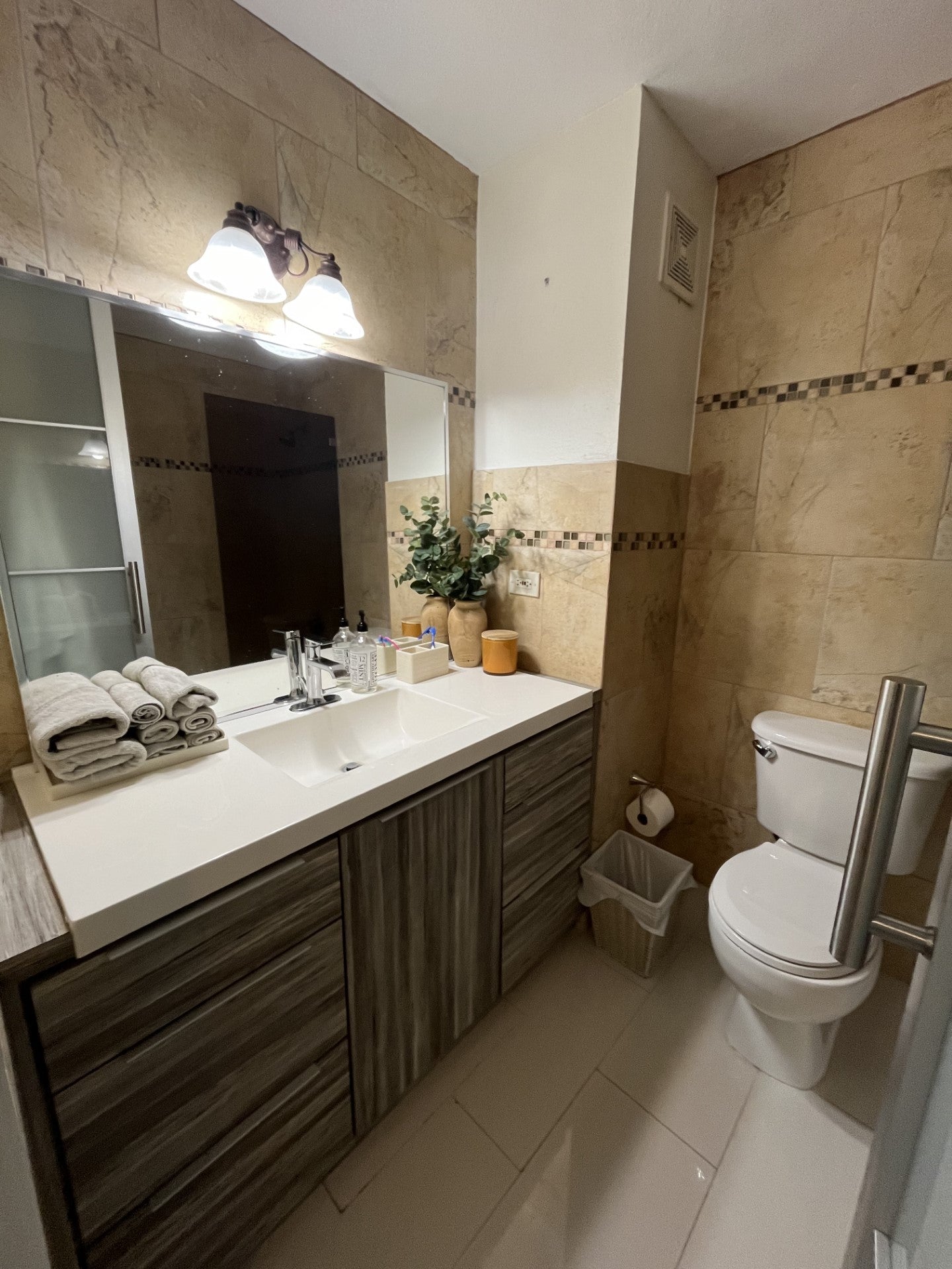 Condo Las Colinas, at Paseo los Robles Mayagüez