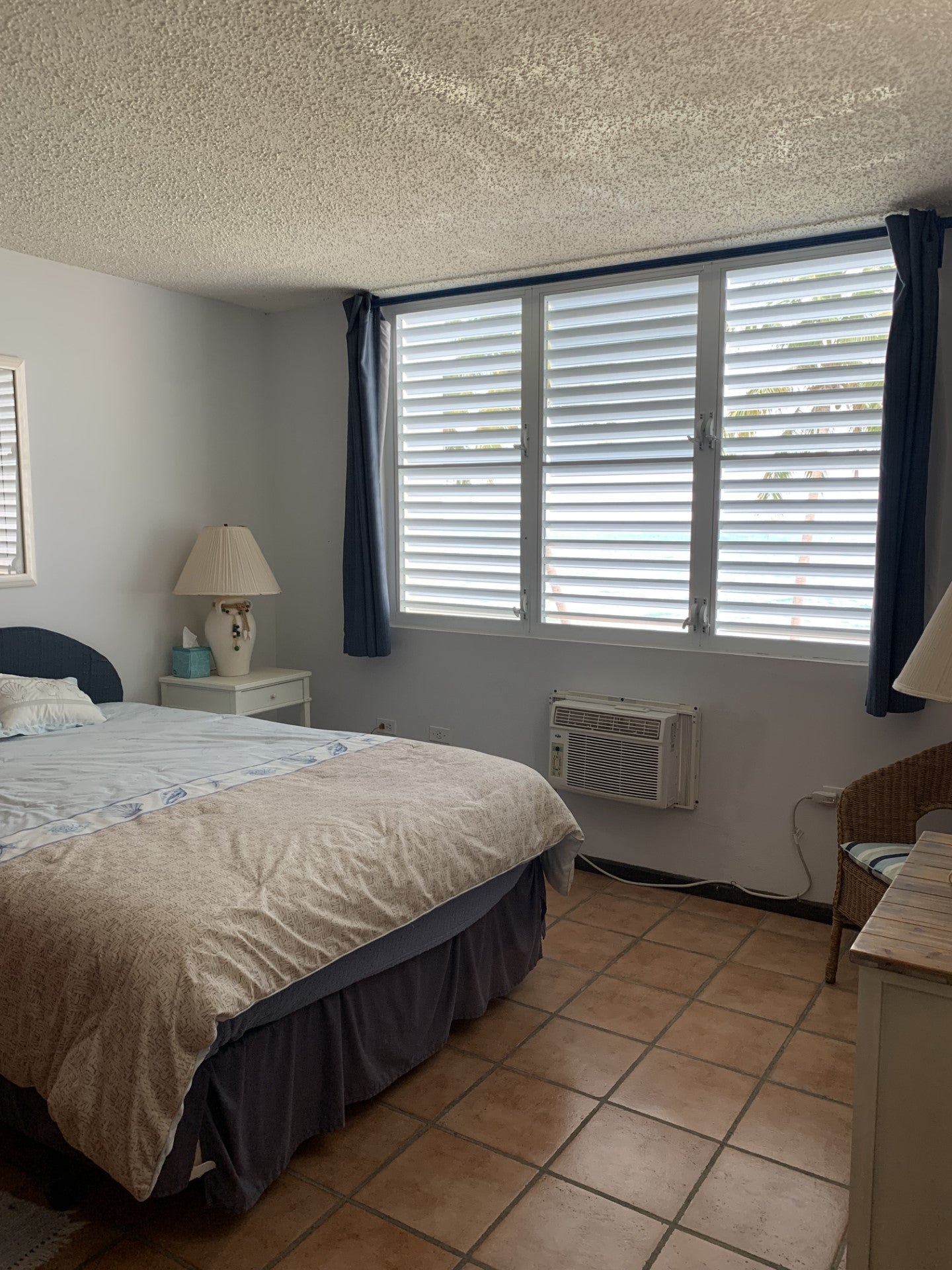 Playa Almirante, Añasco - Ocean Front Apartment