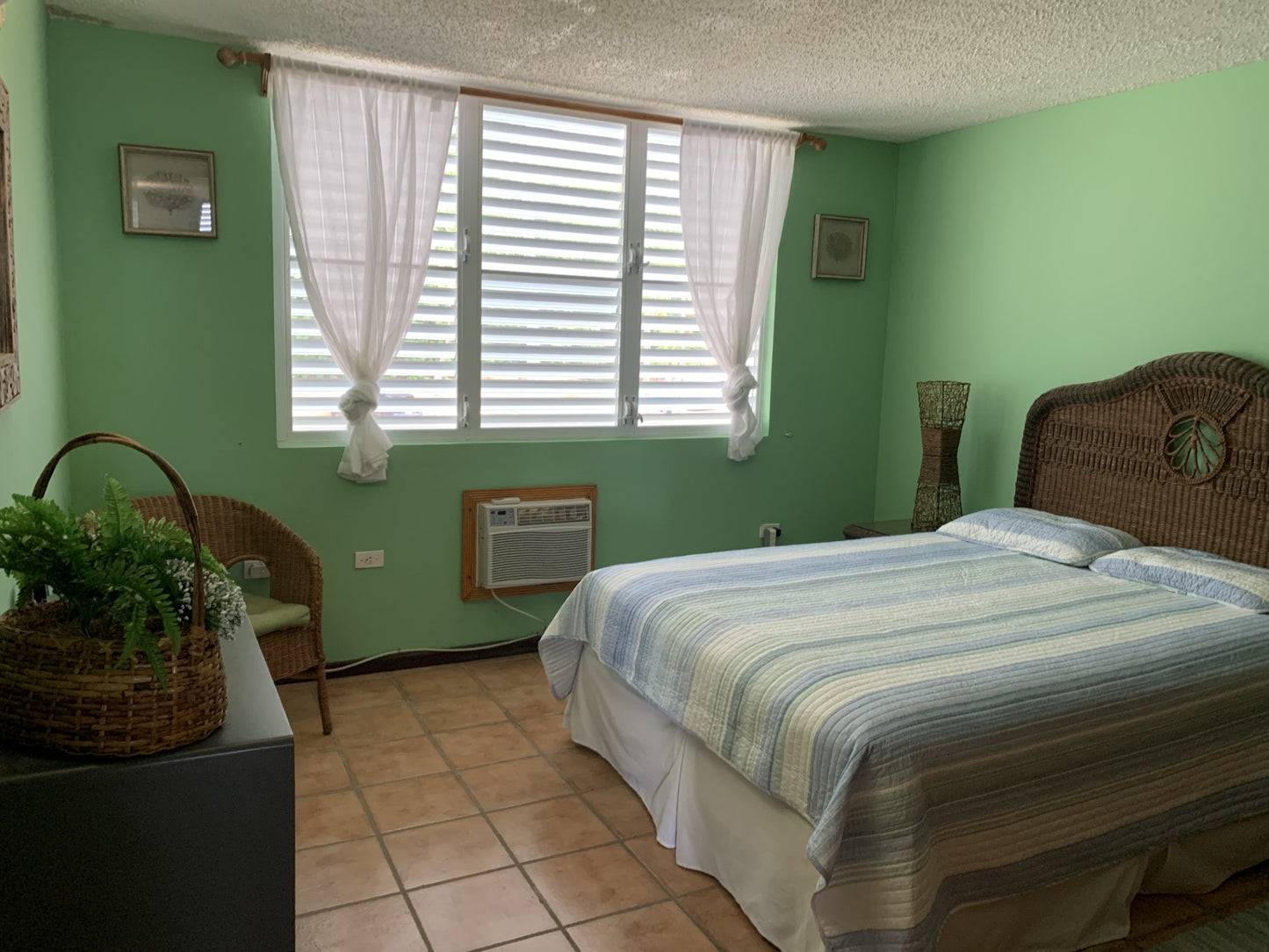 Playa Almirante, Añasco - Ocean Front Apartment