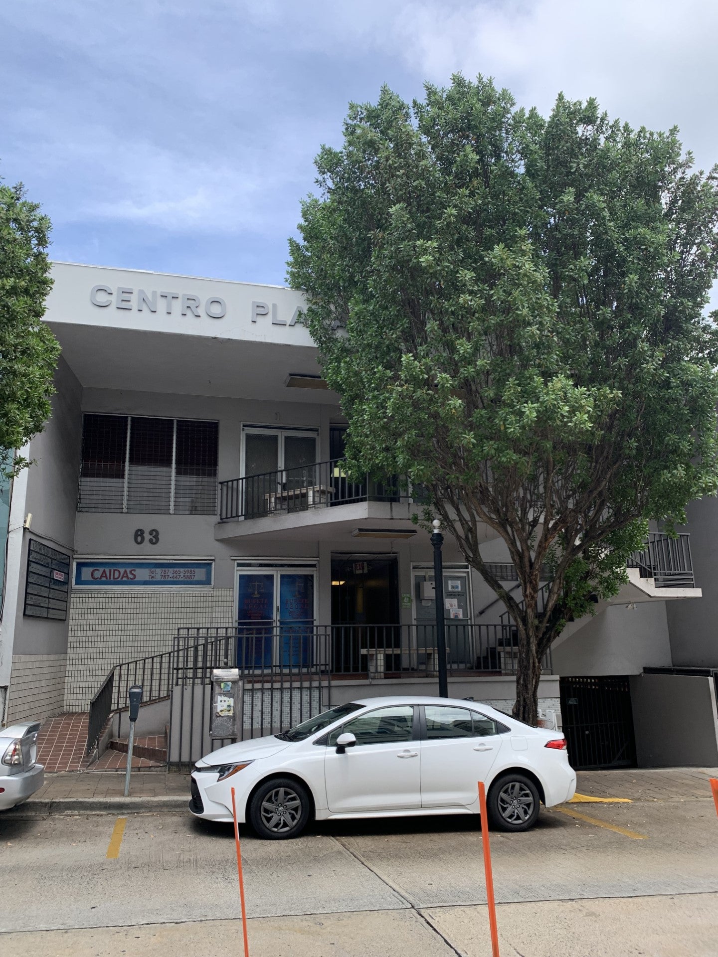 Centro Plaza Office Building