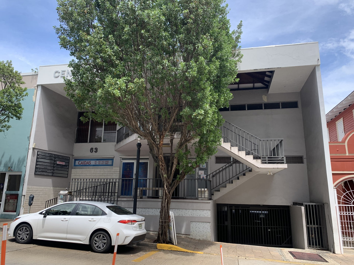 Centro Plaza Office Building