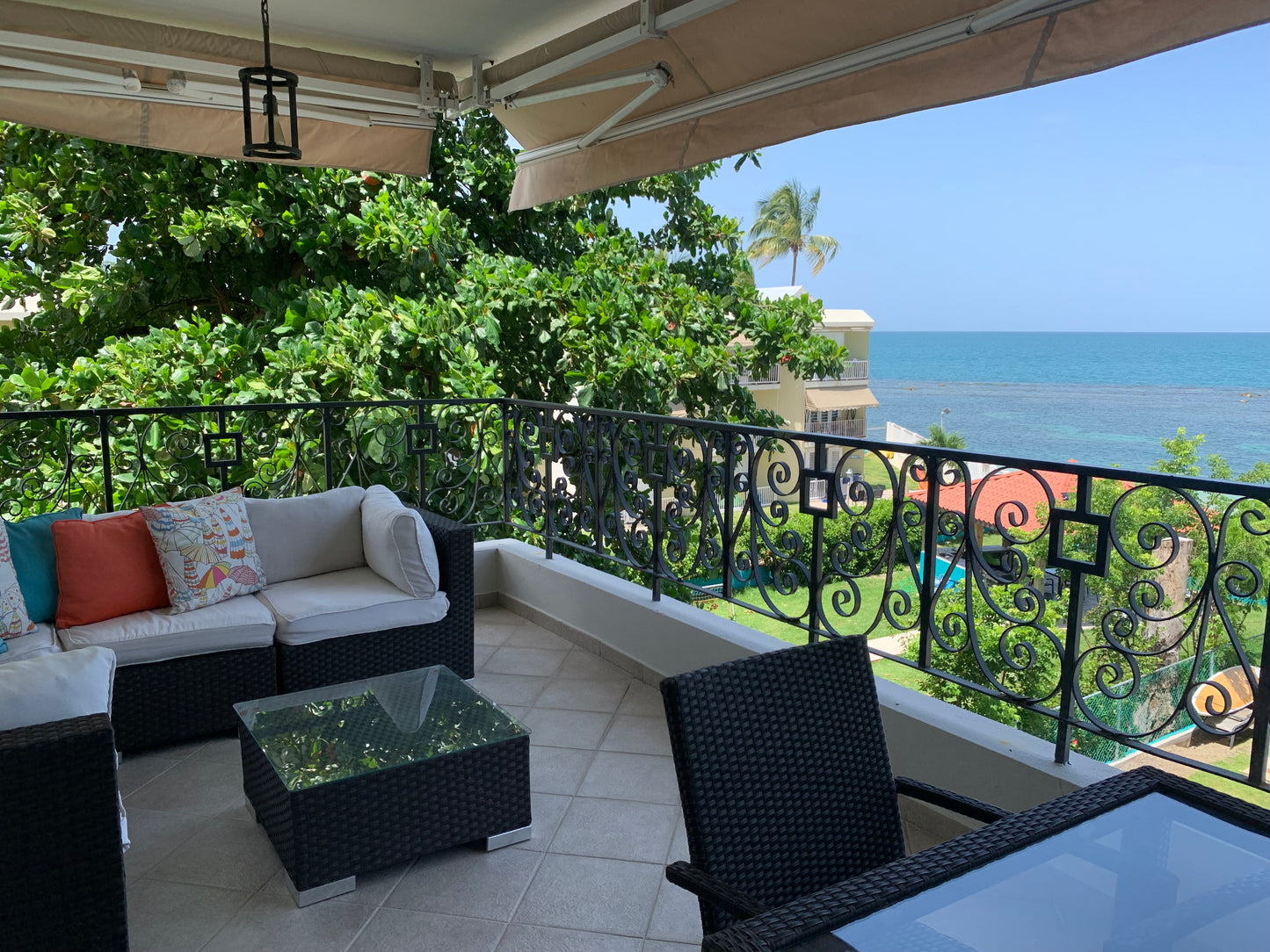 Beach Front Apartment - Perle Du Mer