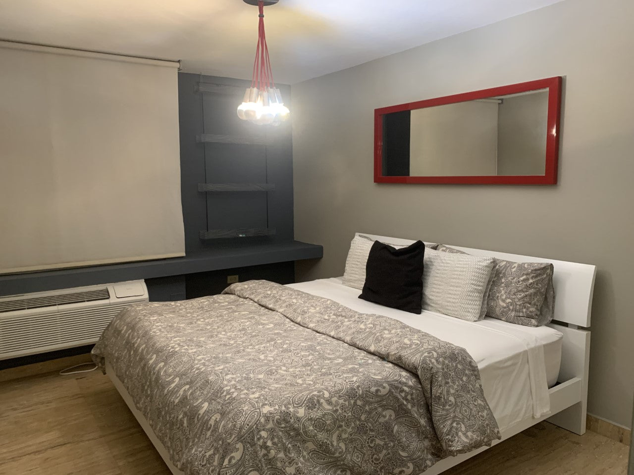 Exclusive Penthouse Condo - La Pocita