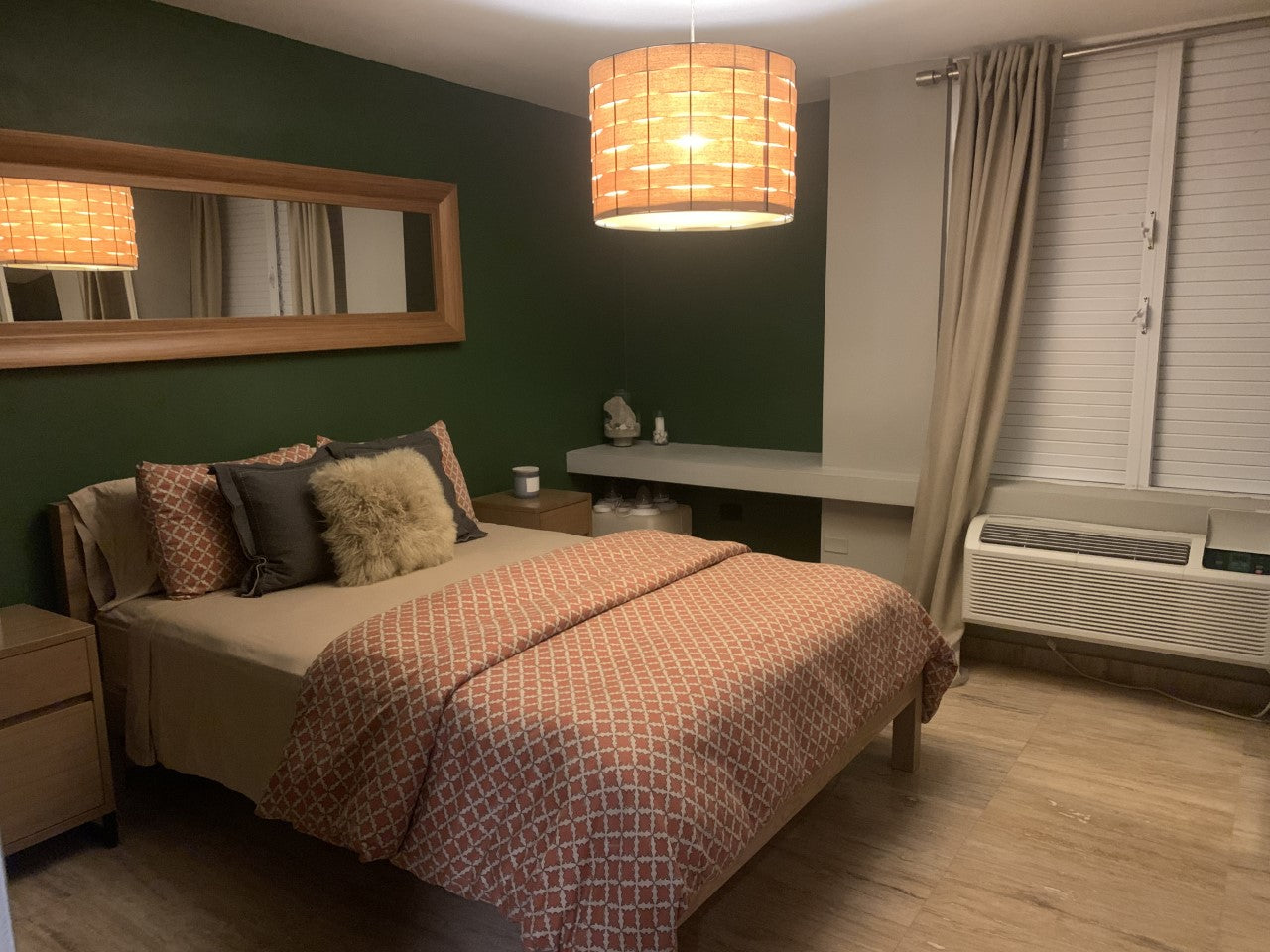 Exclusive Penthouse Condo - La Pocita