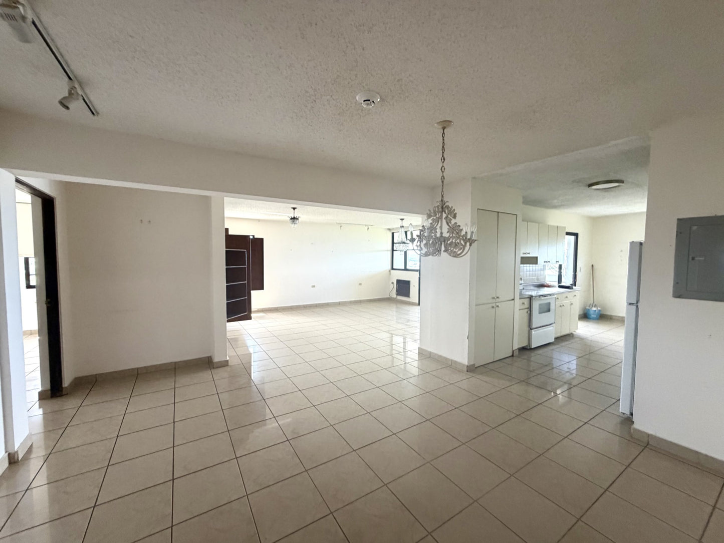El Castillo Condominium