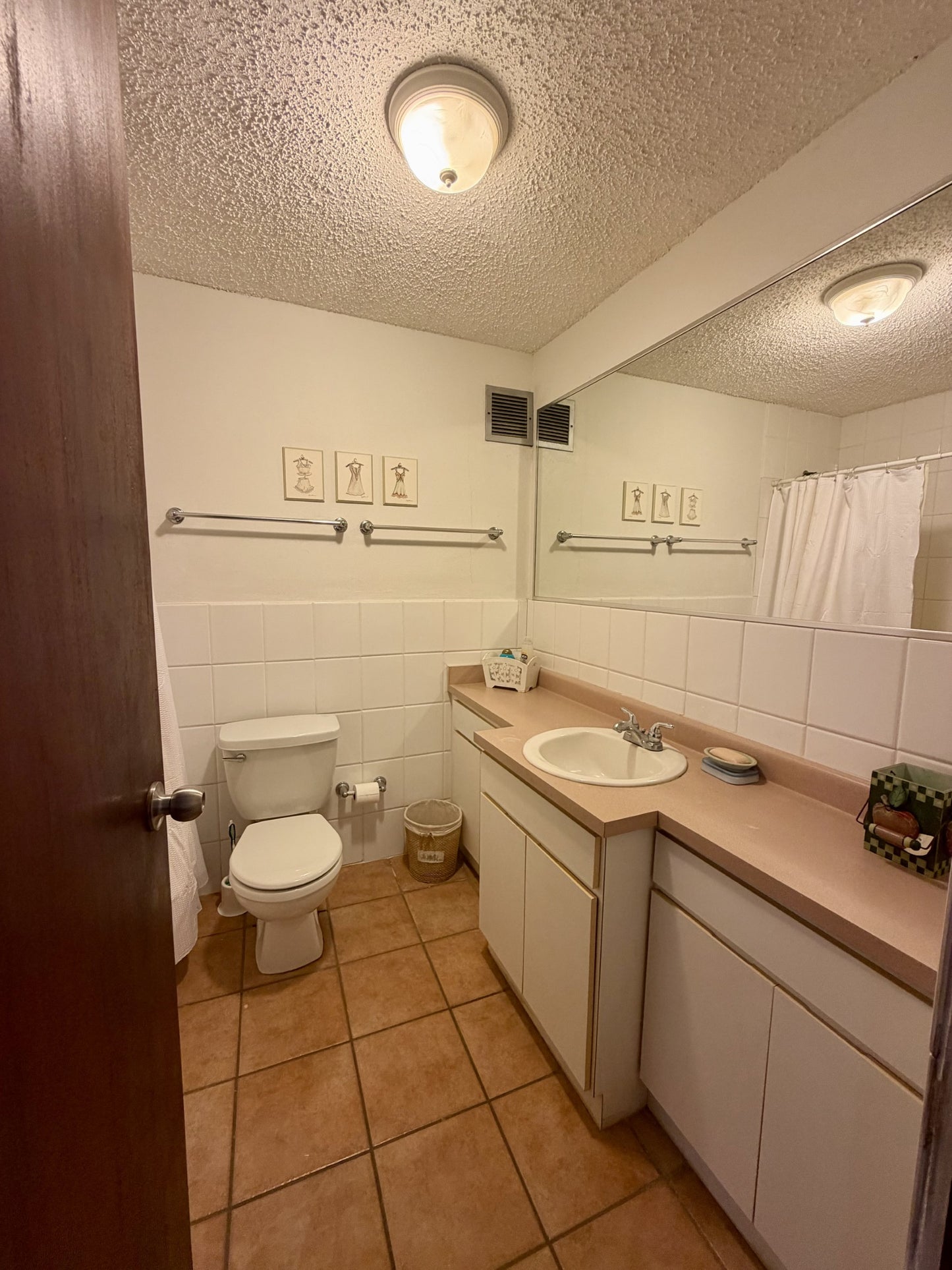 Playa Almirante Condominium